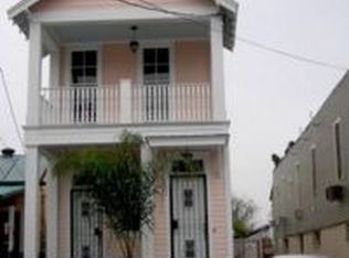 2523 Carondelet St, New Orleans, LA 70113