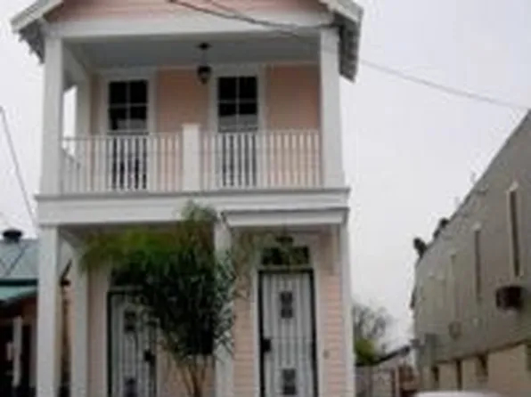 2523 Carondelet St, New Orleans, LA 70113