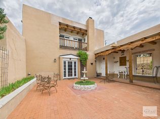 663 Garcia St, Santa Fe, NM 87505