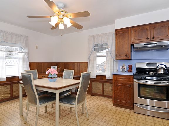 5th image of 23 Clinton Ave