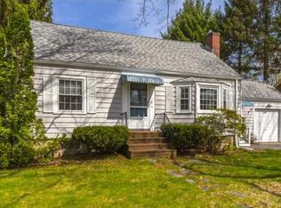 21 Fletcher Rd, Bedford, MA 01730