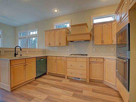 5th image of 5326 E Shoreline Dr