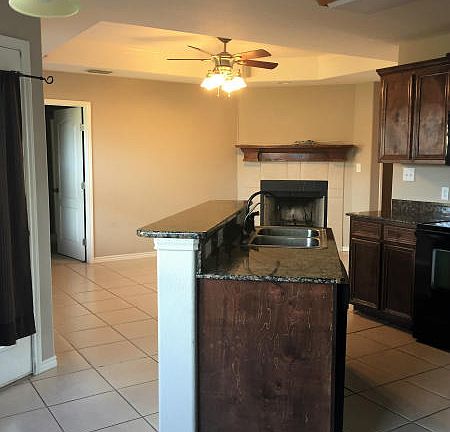 3rd image of 6206 Queen Bess Dr