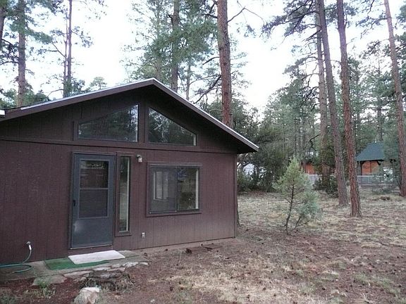 4th image of 2169 S Woods Dr