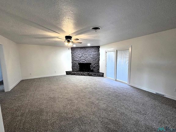 3rd image of 1713 Glenarm Dr