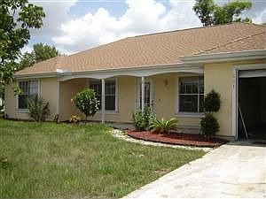 1st image of 601 SW Belmont Cir