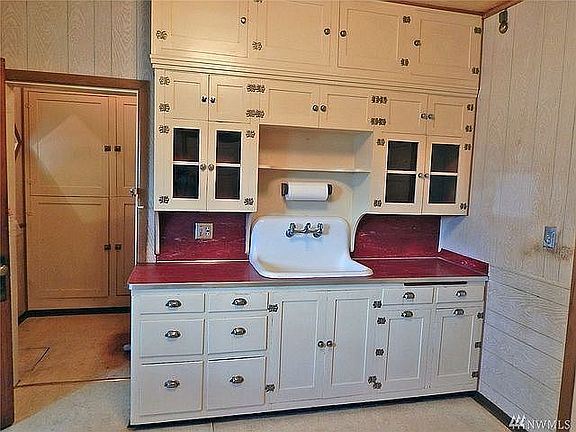 Fell in love kitchen cabinet