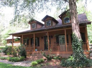 833 Hillcrest Rd, Hartsville, SC 29550