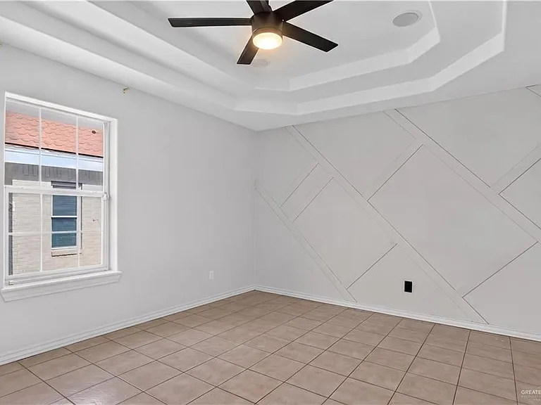 2308 Colorado St — Photo 29