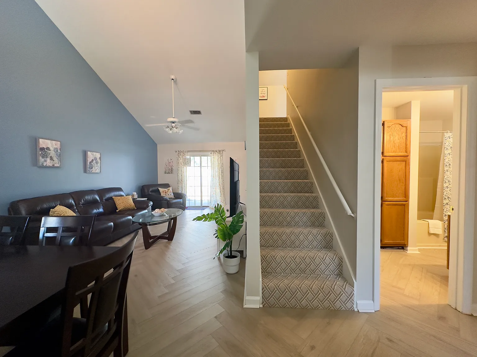 216 Madison Ave — Photo 2