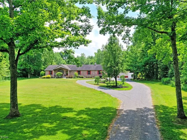 17655 Ellsworth Rd, Lake Milton, OH 44429