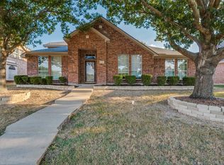 1604 Tanglerose Dr, Desoto, TX 75115