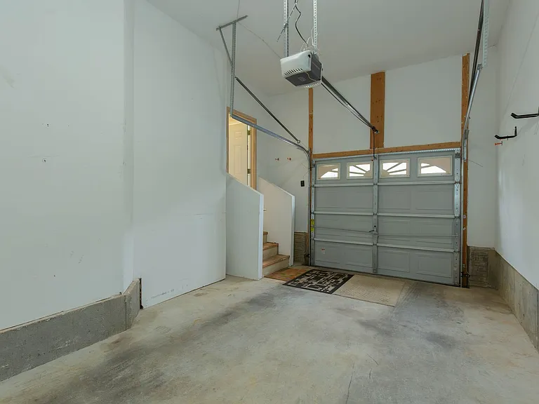 305 Lewisburg Ln — Photo 30