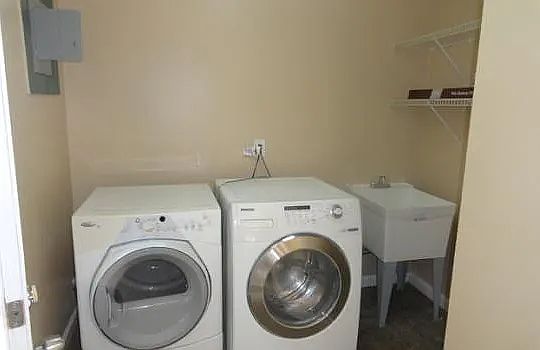 5th image of 34428 Bock St