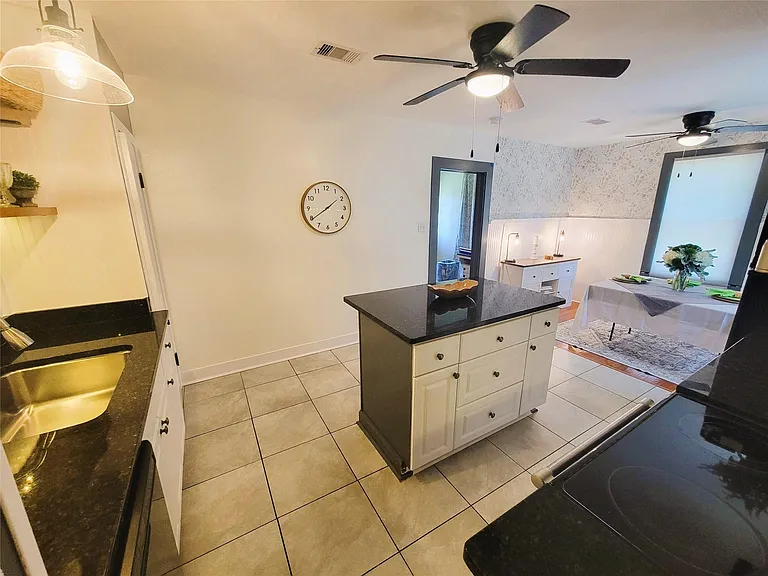 5011 Avenue Q #REAR — Photo 14