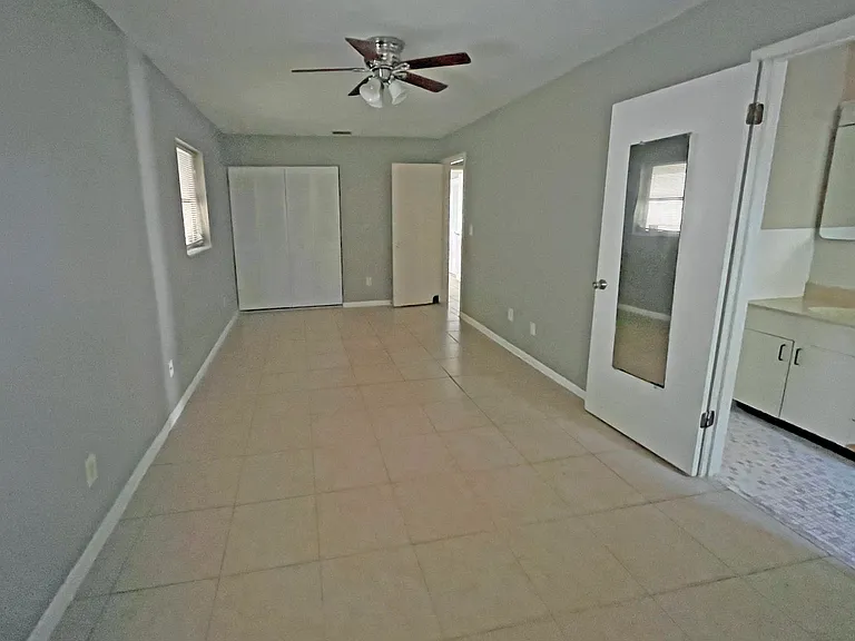 4514 Cynthia Ln — Photo 6