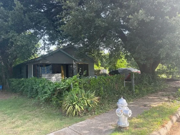 3827 Frank St, Dallas, TX 75210