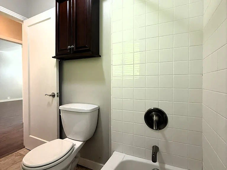 165 California St #4 — Photo 10