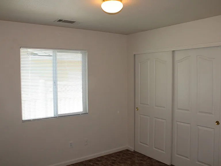 3720 Vinewood Dr — Photo 6