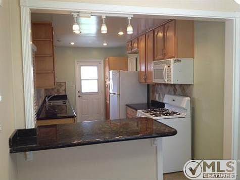 2nd image of 14806 Kornblum Ave