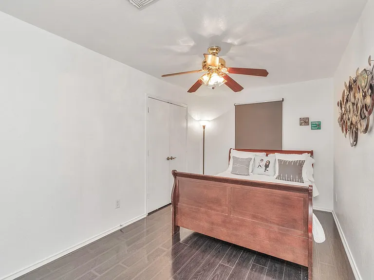 7327 Enchanted Creek Dr — Photo 23