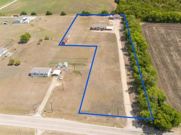 2418 Fm 151, Whitewright, TX 75491