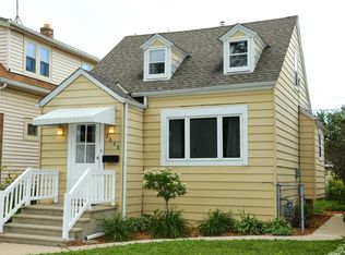 3668 S Kansas Ave, Saint Francis, WI 53235