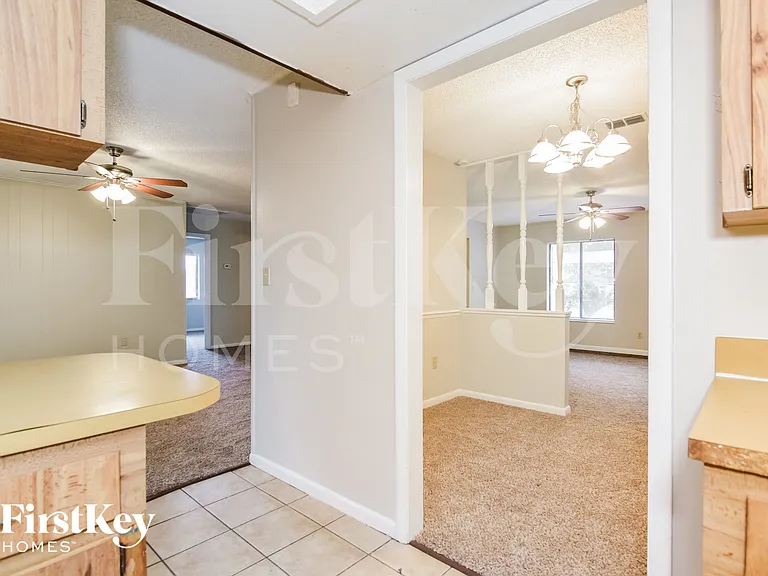 5017 Kingswood Dr — Photo 7