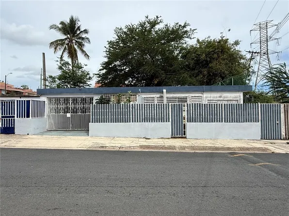 (undisclosed Address), SAN JUAN, PR 00921