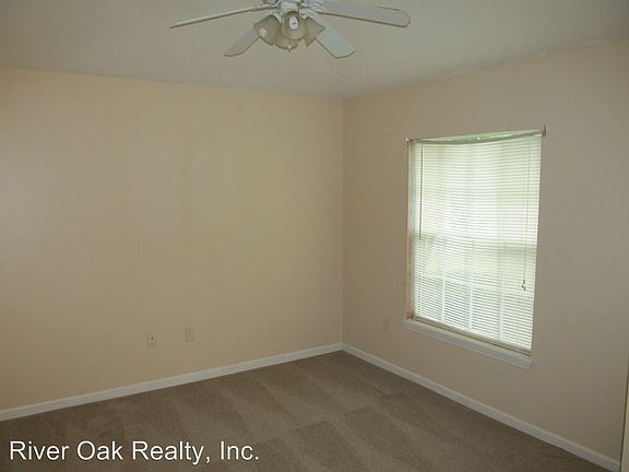 3rd image of 1419 Heather Glen Ln