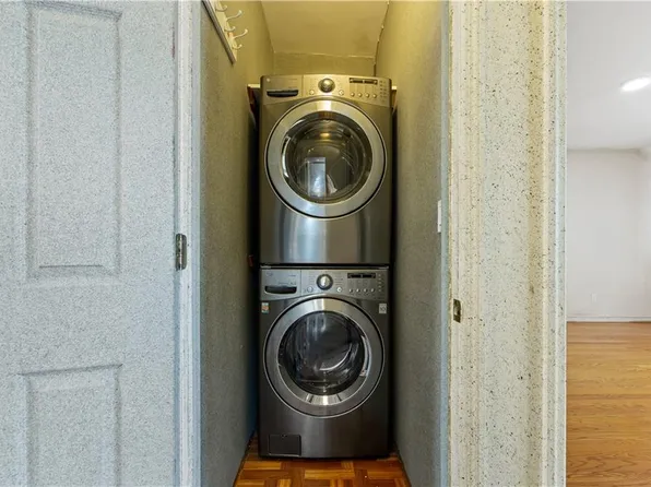 2726 East 27th Street image 16 of 29