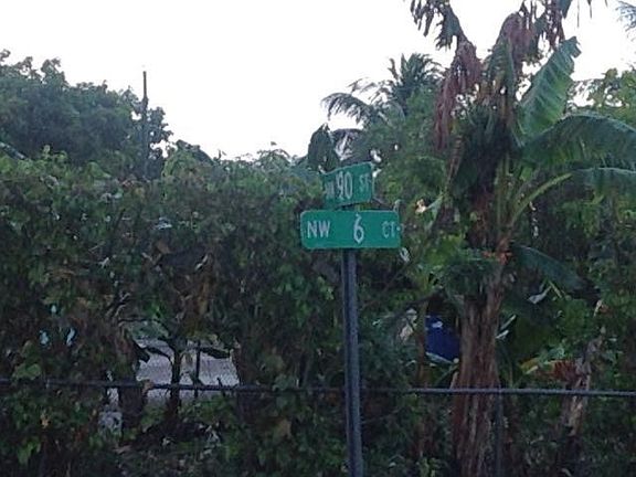 5th image of 590 NW 190th St
