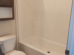 55 Walnutwood Dr, Davison, MI 48423