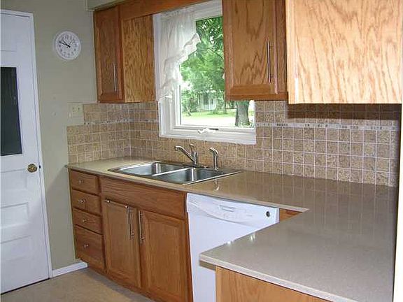 3rd image of 1301 NE 6th St