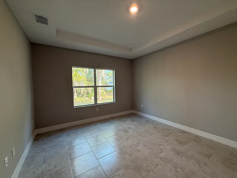 3665 N Cranberry Blvd — Photo 8