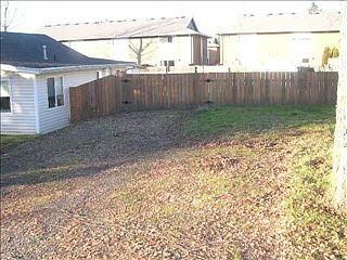 2nd image of 3500 NE 52nd St