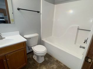 4601 E Clark St #3, Sioux Falls, SD 57110
