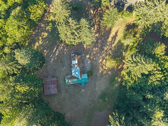 3rd image of 94620 Elk River Rd