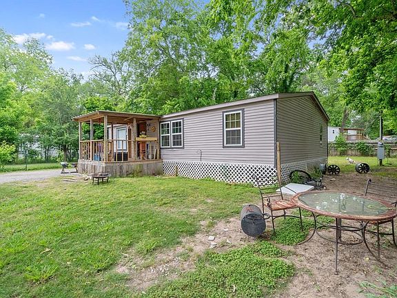4th image of 8691 Sassafras St