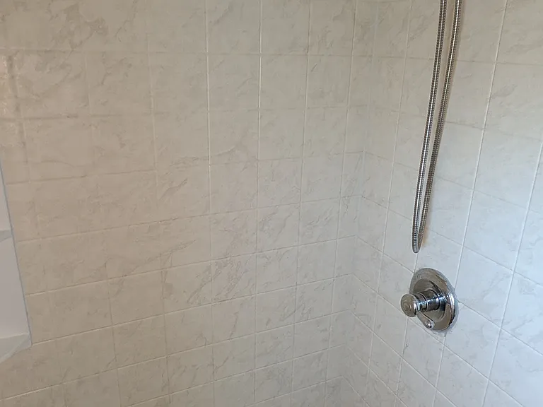 105 Wellington Dr — Photo 8