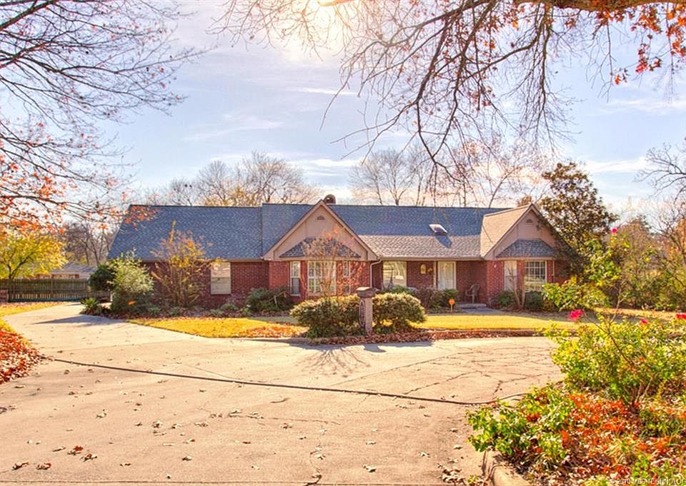 1st image of 1711 Wingedfoot Dr