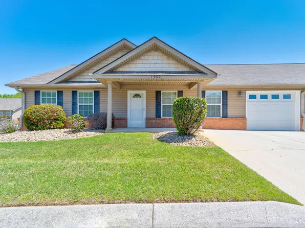 1902 Cedar Creek Dr, Rossville, GA 30741