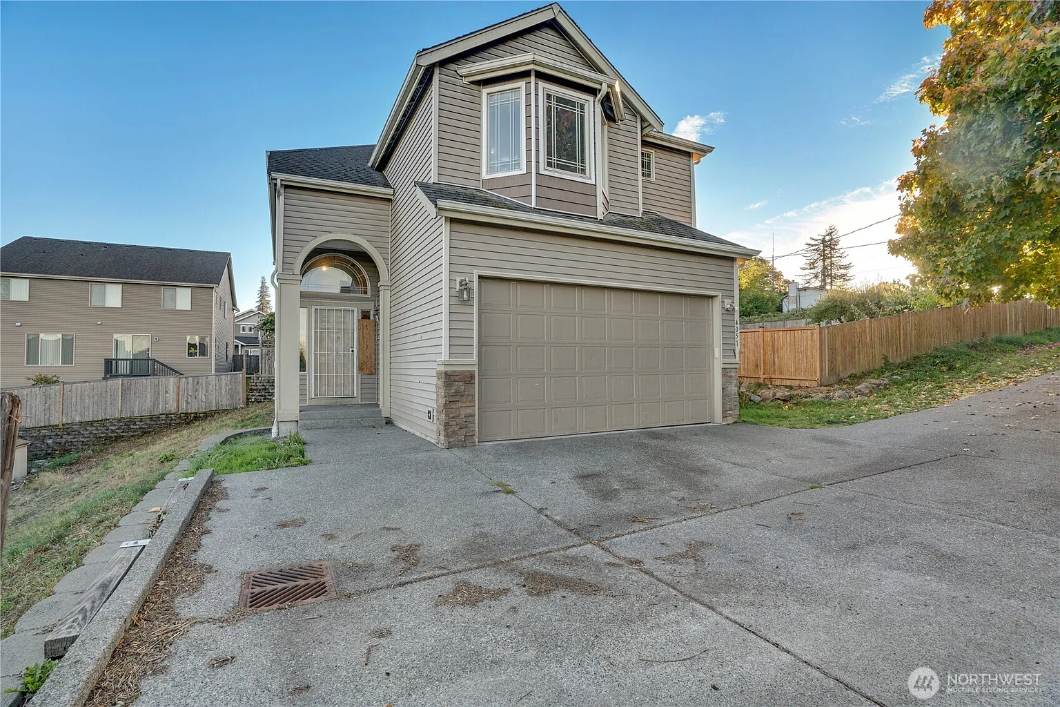 4051 E J Street photo 1