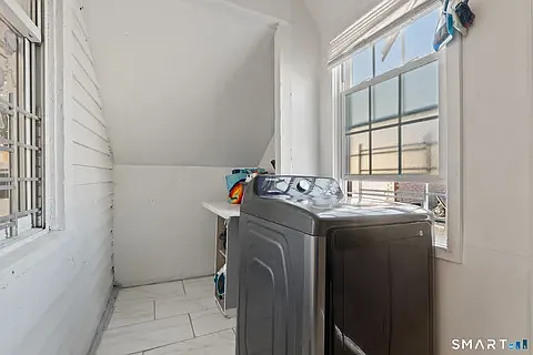 147 Martin St — Photo 10