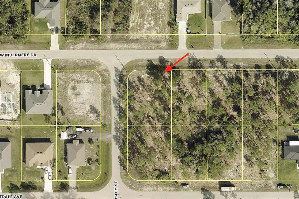 1st image of 471 Windermere Dr
