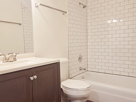3rd image of 326 S Cass Ave