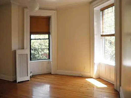 Rented by Awaye Realty Management LLC | media 23