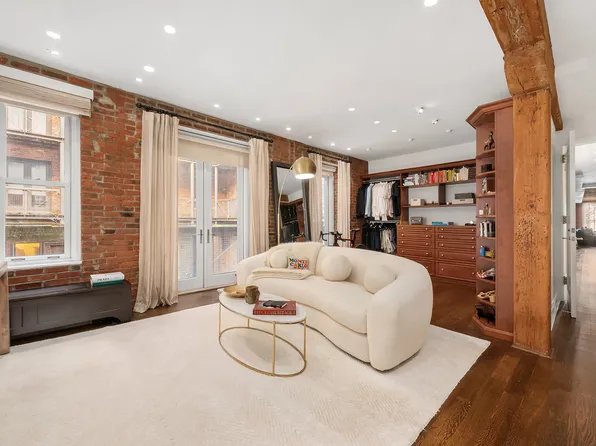 62 Beach Street image 7 of 14