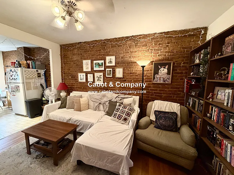 16 Mead St #1 — Photo 2