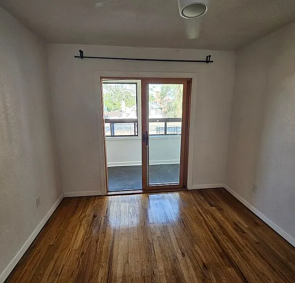204 Harvard Dr SE #A — Photo 6